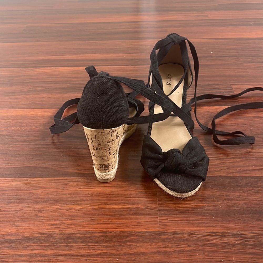 Apt 9 tie up wedges